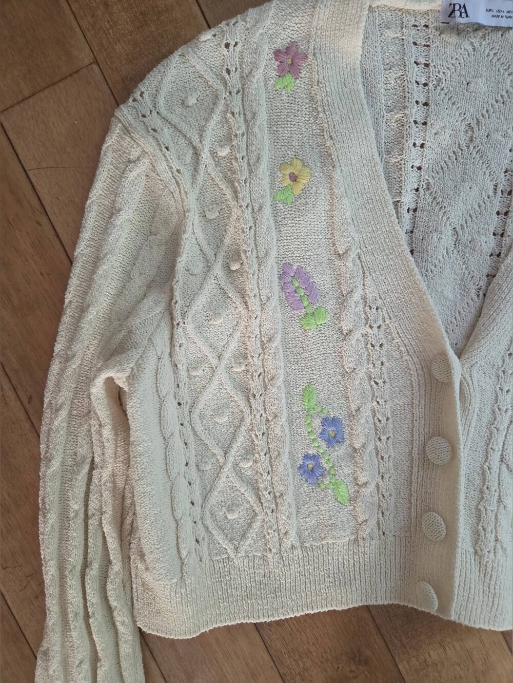 Zara Floral Embroidered Cable Knit Cardigan Sweater Cottagecore Grandpa Chic L - Picture 6 of 7